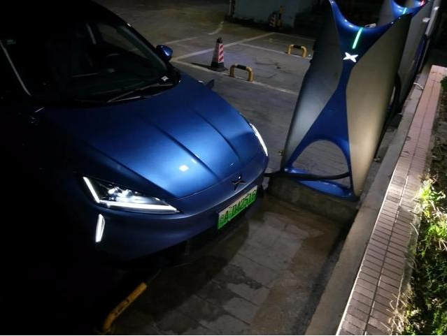 小鵬汽車