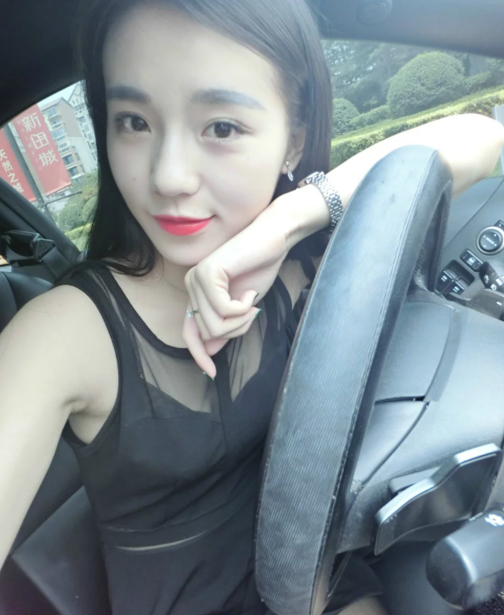 媳婦當車模