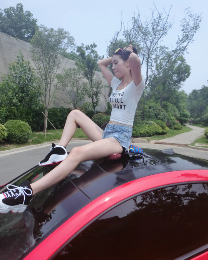 媳婦當車模