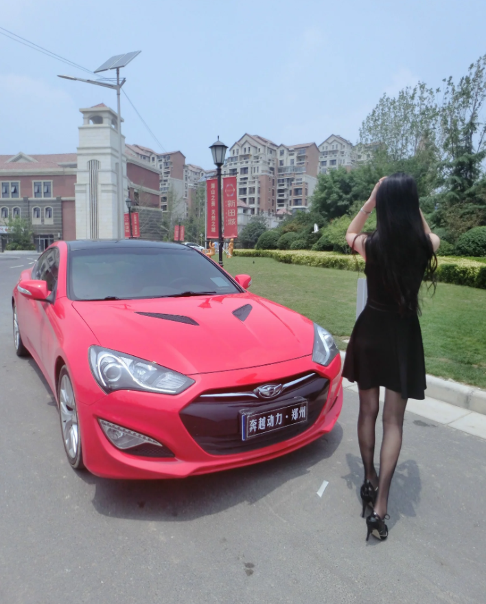 媳婦當車模