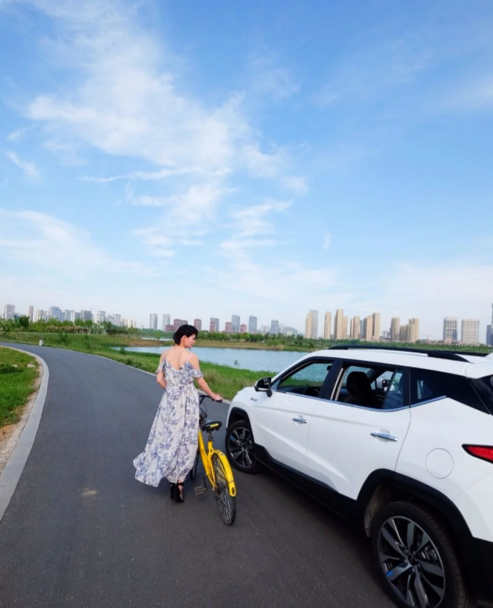 媳婦當車模