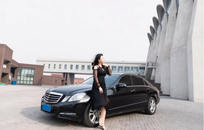 奔馳E300L