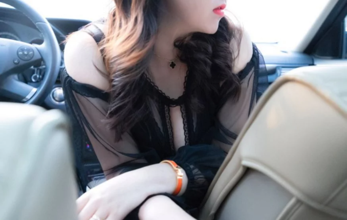 奔馳E300L