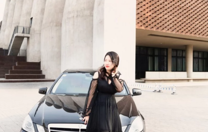 奔馳E300L
