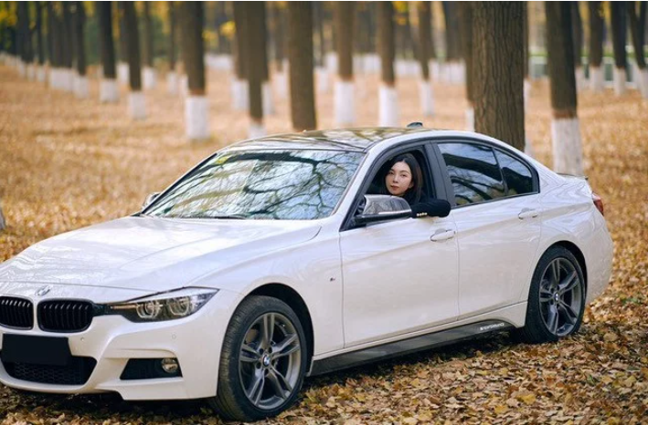 媳婦當(dāng)車模